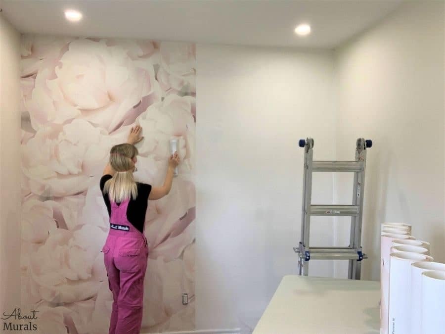 Adrienne of AboutMurals.ca offers wallpaper installation in Stoney Creek ON